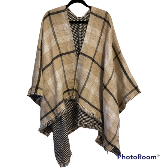 Banana Republic Jackets & Blazers - Banana Republic | Reversible cape with houndstooth and plaid patterns